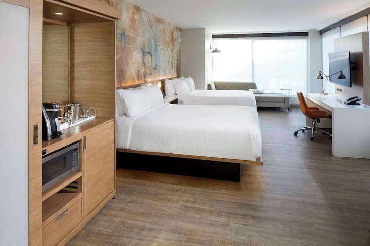 Room 21 of 49