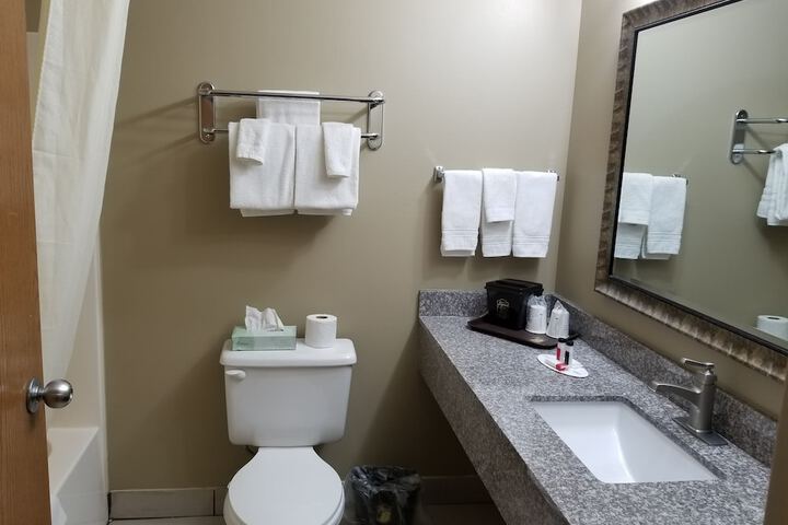 Super 8 by Wyndham Bellefontaine