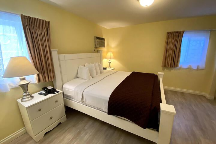 Room 26 of 49
