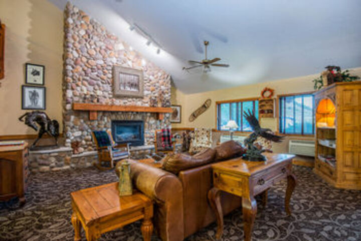 Americinn Lodge and Suites Eagle