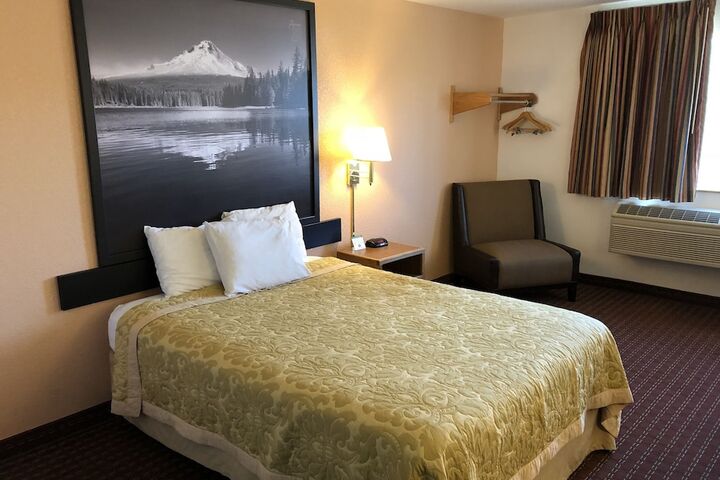 Room 21 of 68