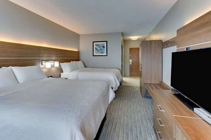 Room 26 of 61