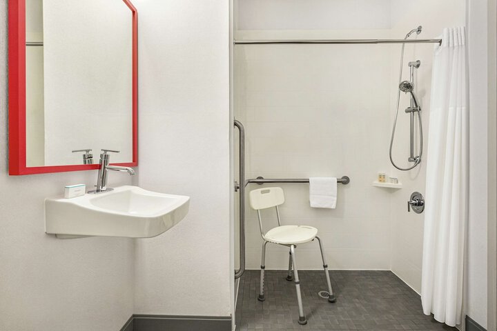 Hampton Inn Kansas City / Blue Springs