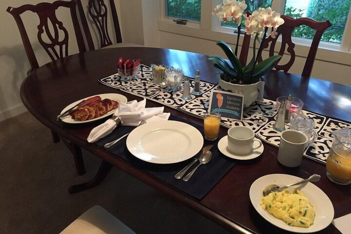 Breakfast/Coffee Service 8 of 9
