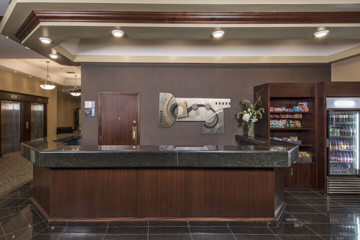 Best Western Plus Winnipeg Airport Hotel