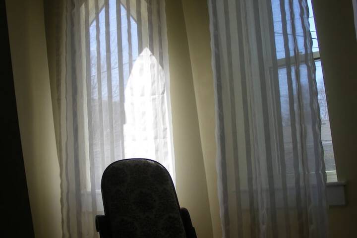 Elevate Rooms at 66 Montague