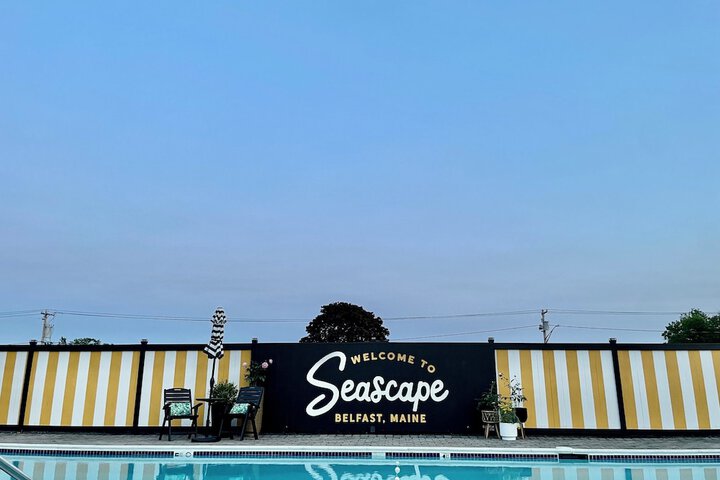 Seascape Motel & Cottages