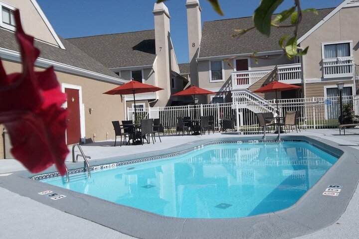 Pool 7 of 40