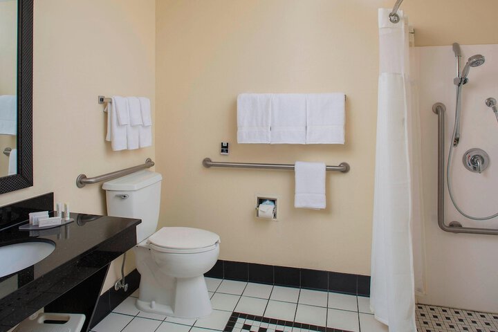 Room 14 of 19