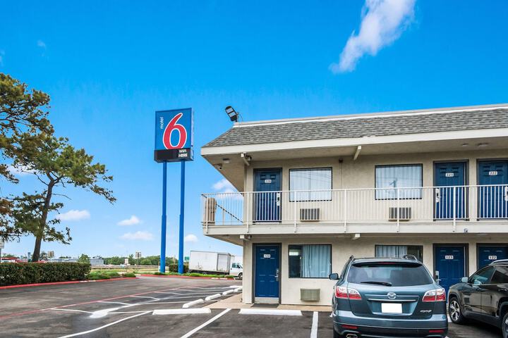 Hotel 4 of 45