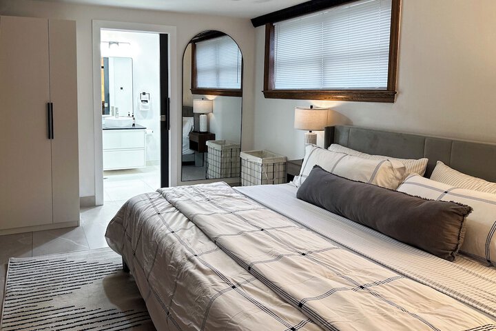 DTW Suites