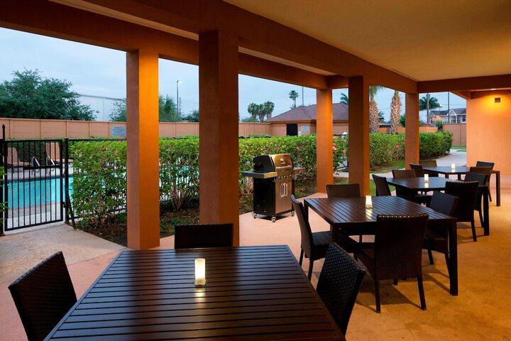 Terrace/Patio 30 of 30