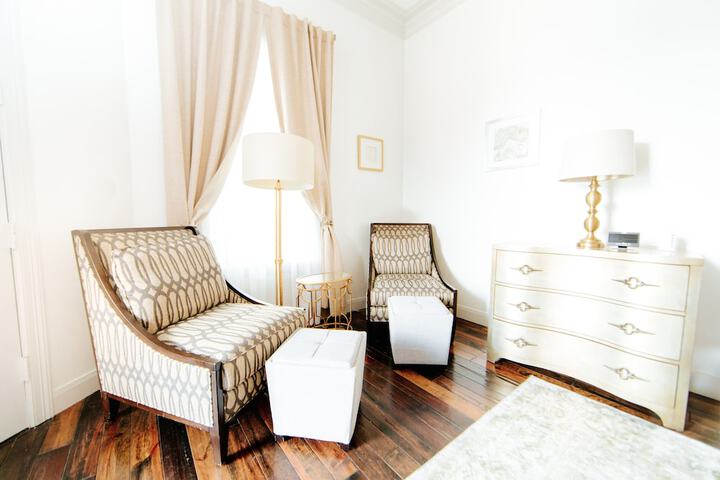 Room 33 of 50