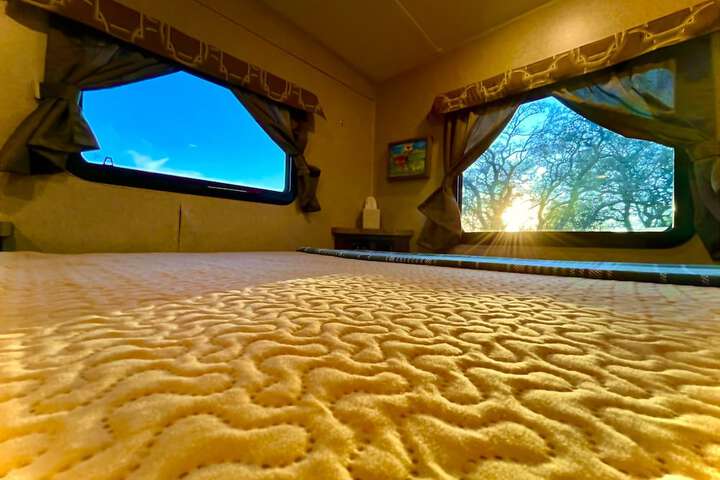 Room 208 of 292