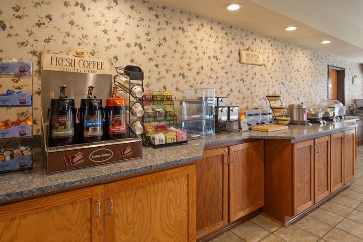 Breakfast/Coffee Service 42 of 48