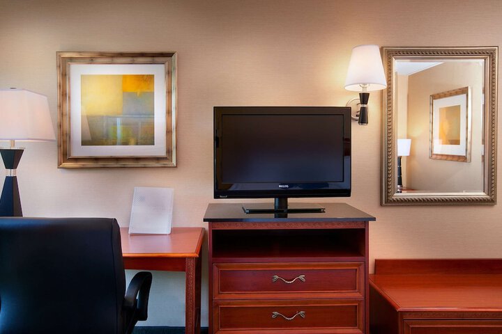 Room 15 of 26