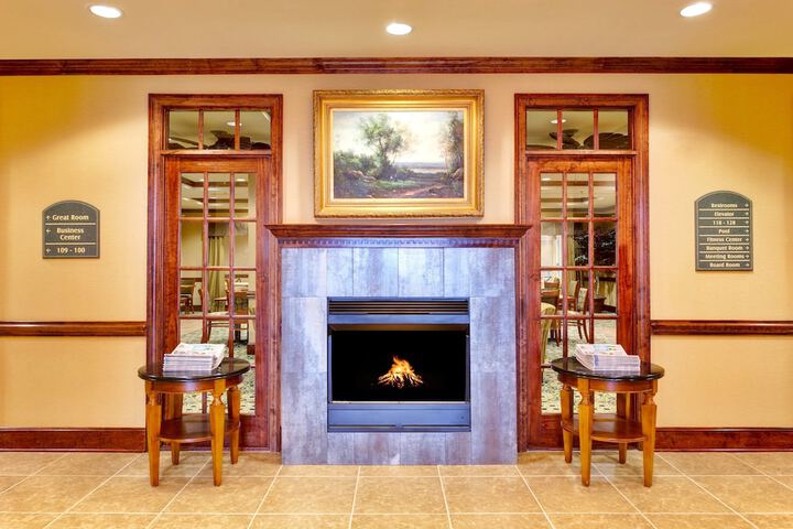 Holiday Inn Express & Suites Millington by IHG