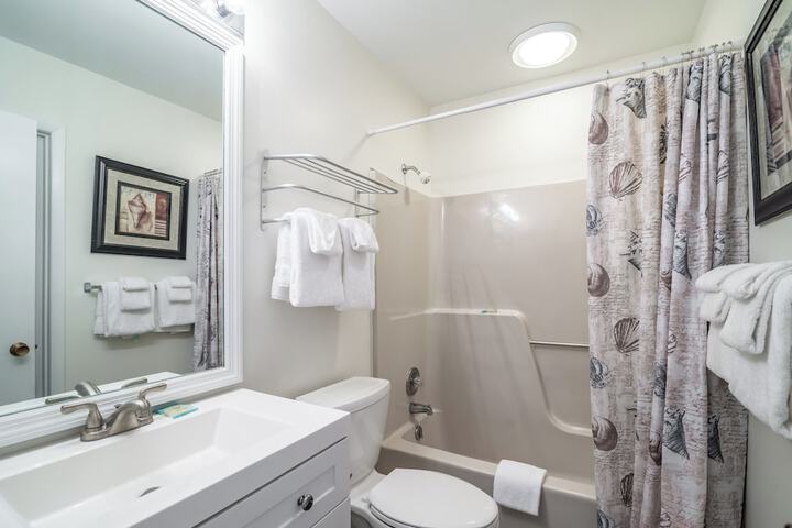 Litchfield Beach & Golf Resort