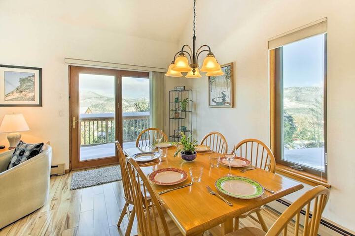3 Mi to Attitash Resort: Condo w / Mtn Views!