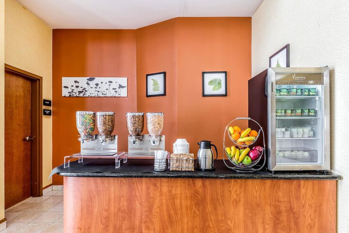 Sleep Inn & Suites Stafford - Sugarland