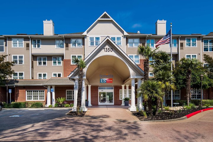 Hotel 2 of 52