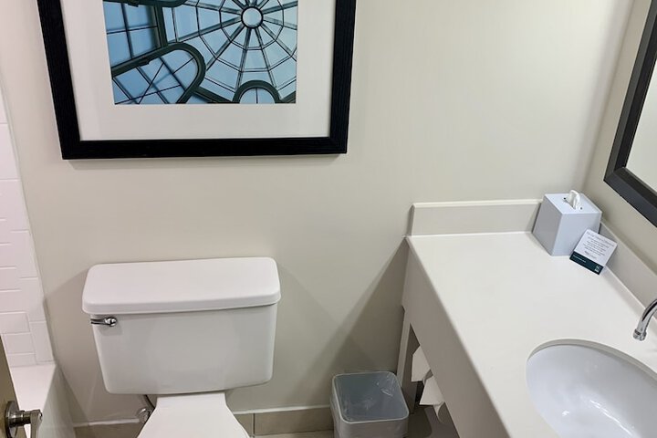 Room 15 of 46