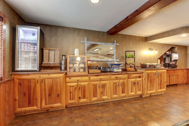 Stoney Creek Inn Quincy