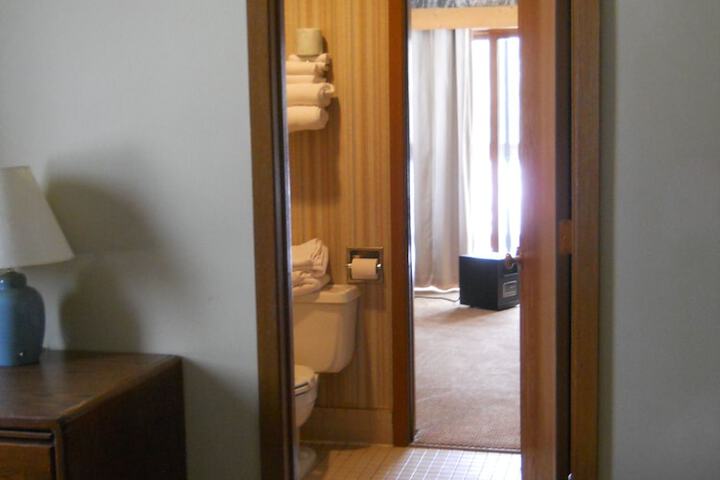 Room 21 of 50