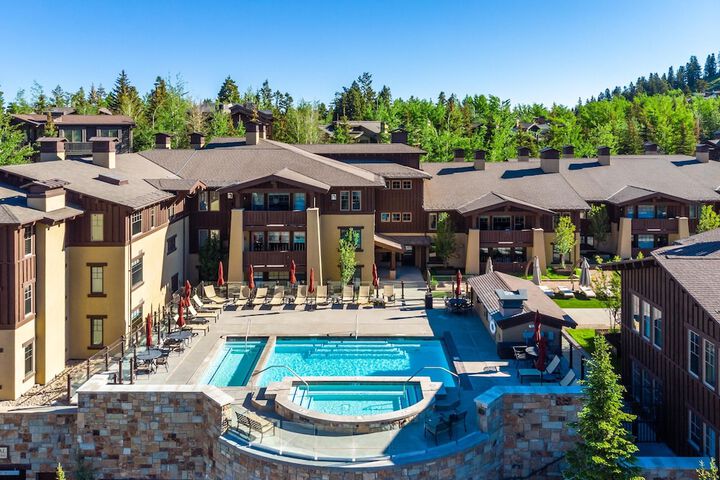 The Chateaux Deer Valley