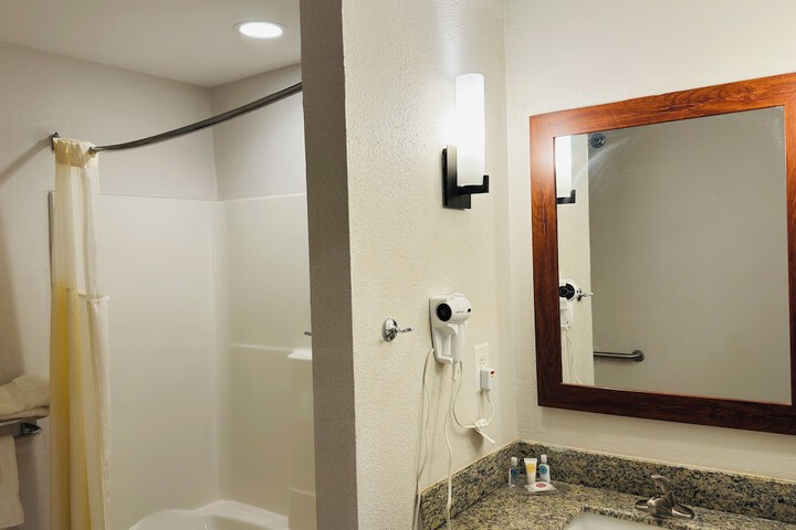 Comfort Suites Plymouth near US-30