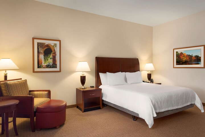 Room 12 of 26