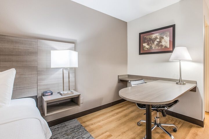 Room 33 of 33