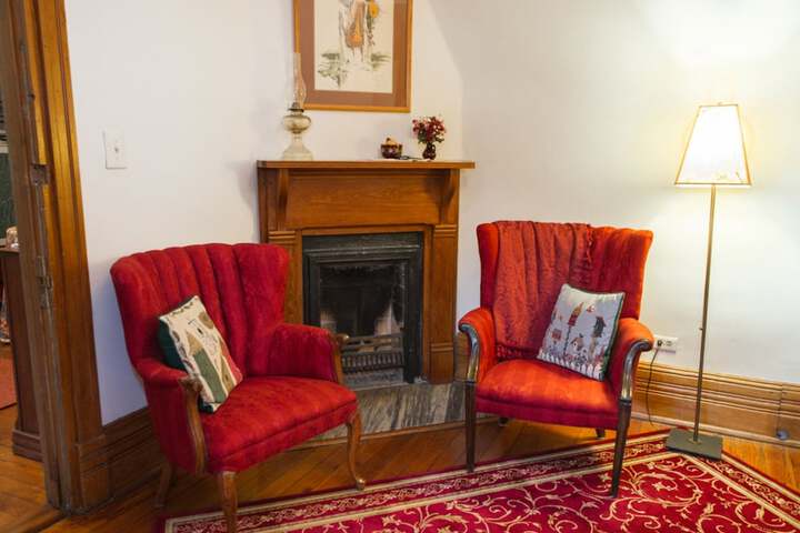 Room 11 of 24