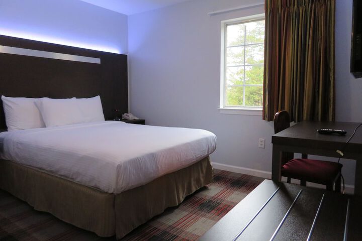 Room 34 of 38