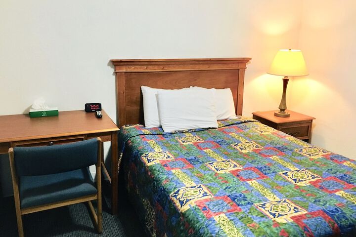 Room 24 of 51