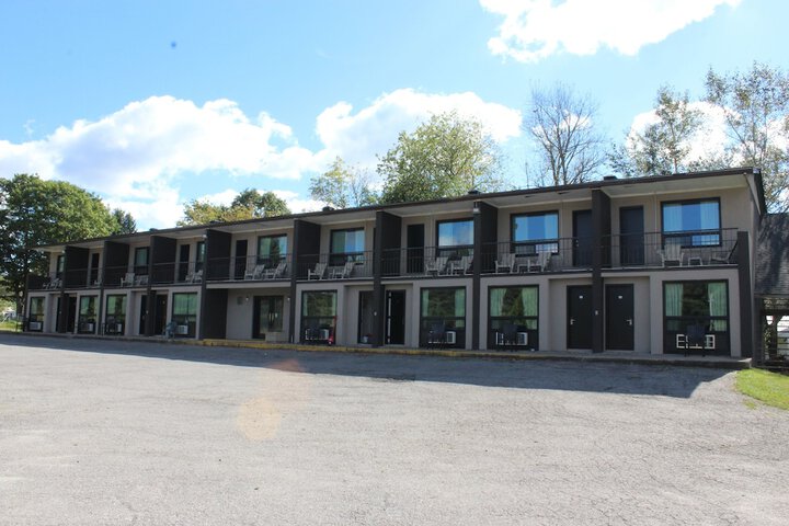 Hotel 2 of 41