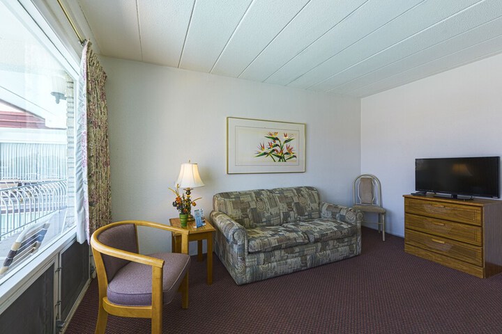 Room 35 of 50