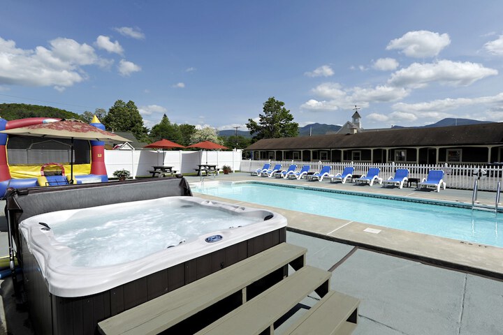 Mt Madison Inn & Suites