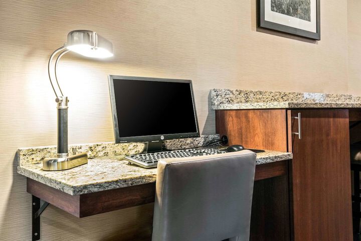 Business Center 62 of 62