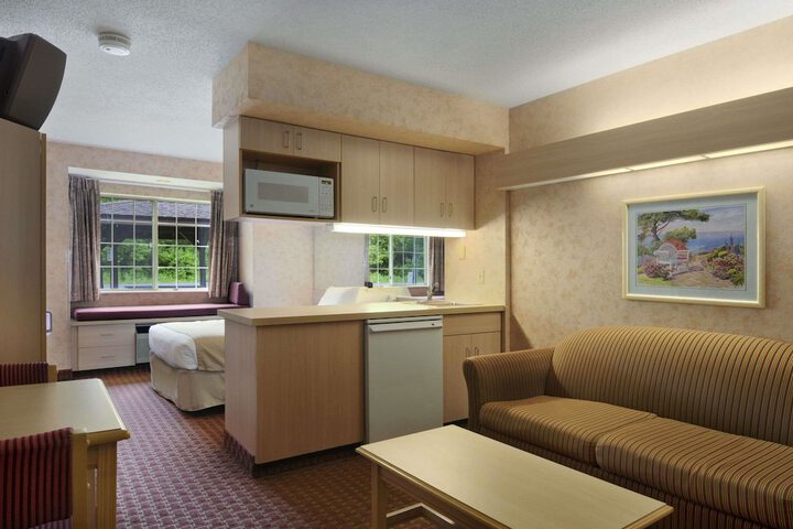Microtel Inn & Suites by Wyndham Baldwinsville / Syracuse