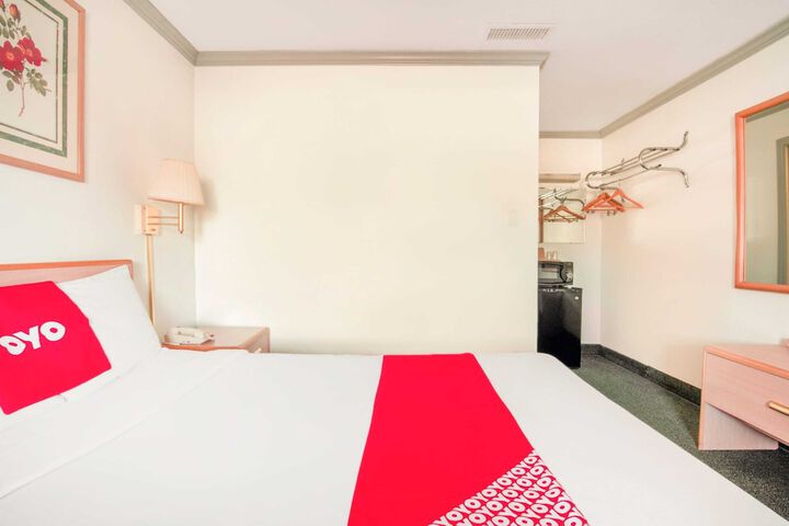 Room 14 of 29
