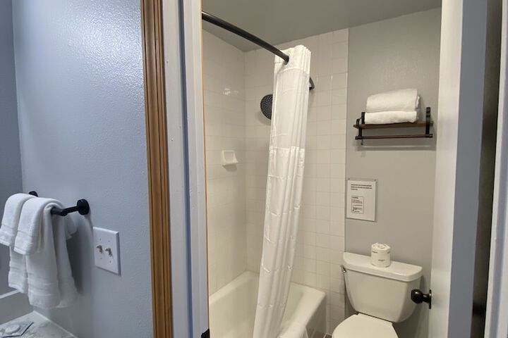 Room 13 of 49