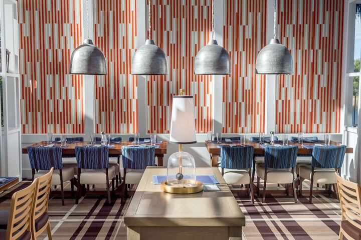Dining 58 of 78