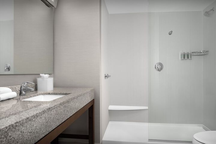 Courtyard by Marriott Richmond Downtown
