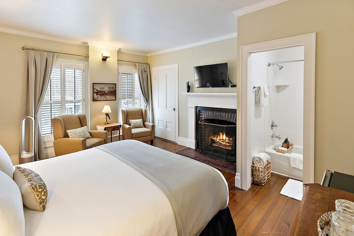 McCully House Inn