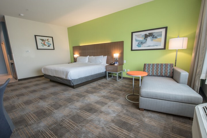 Room 49 of 73