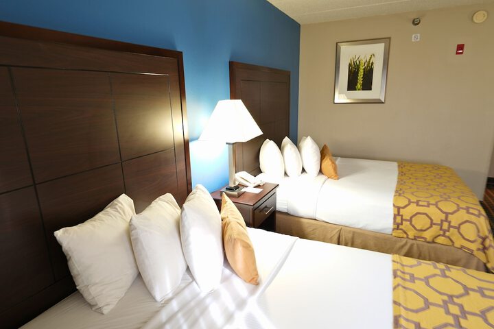 Room 12 of 46