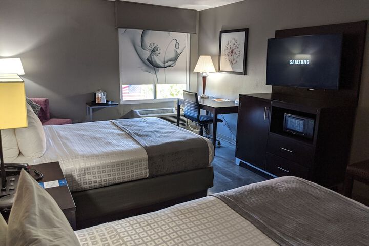 Room 44 of 54