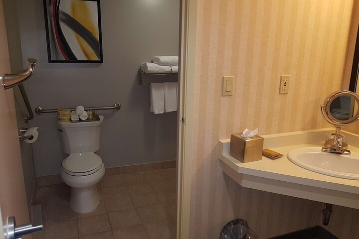 Room 51 of 84