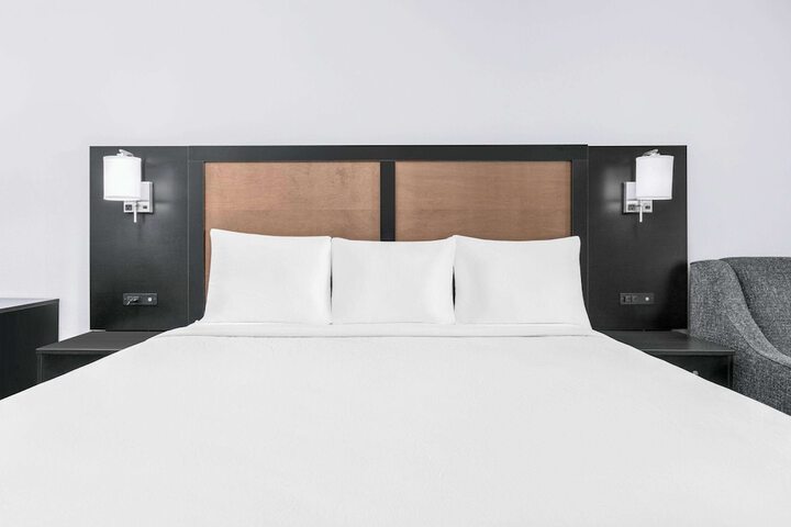 Room 26 of 44